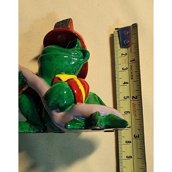Kitty's Critters Fire Fighter 2011 Frog Sculpture - Picture 4 of 5
